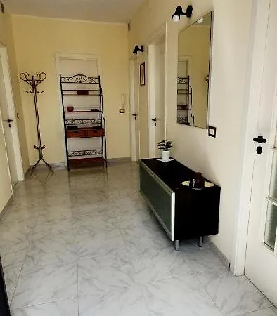 Apartment Chicca House *
